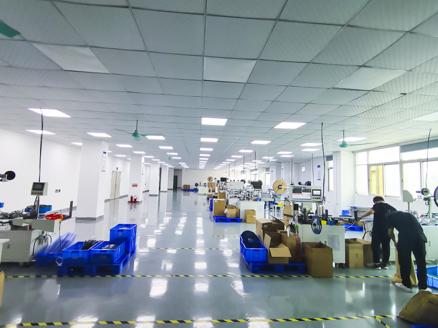 步步精科技重大技術(shù)突破，為華為Mate60 Pro提供高效快充體驗